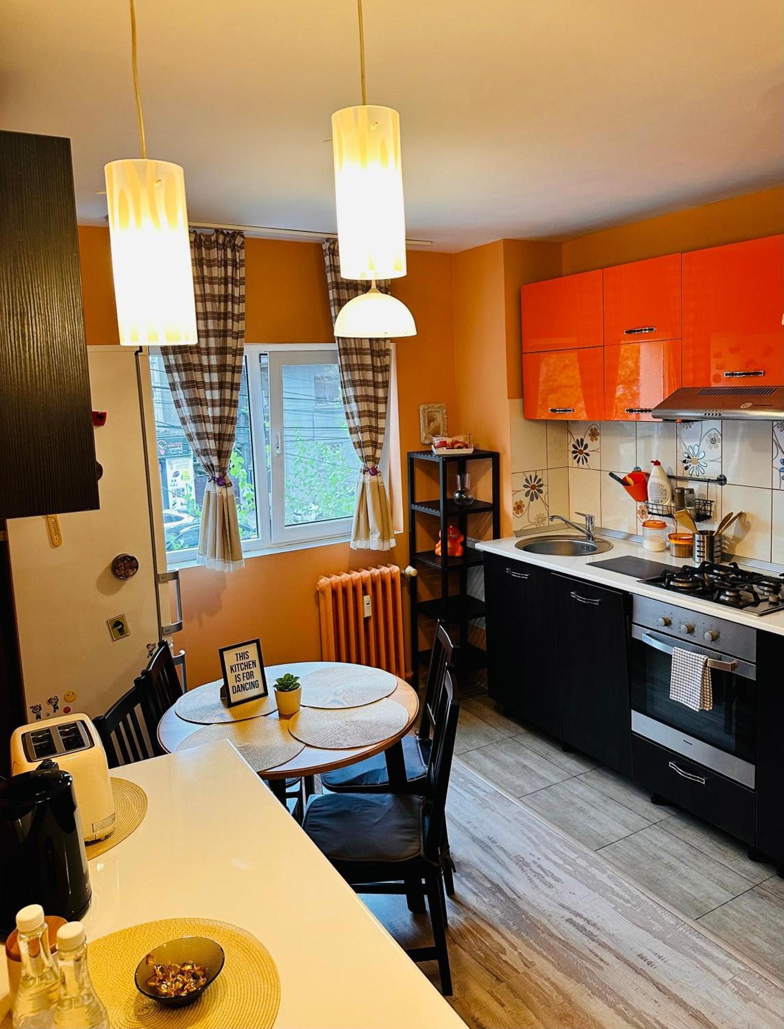 Euro Apartment Букурещ Екстериор снимка